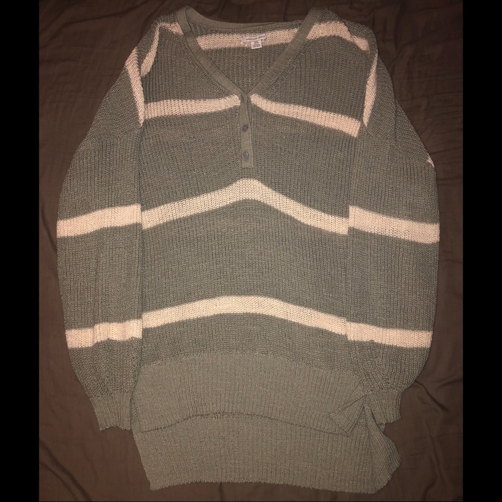 American eagle oversized sweater